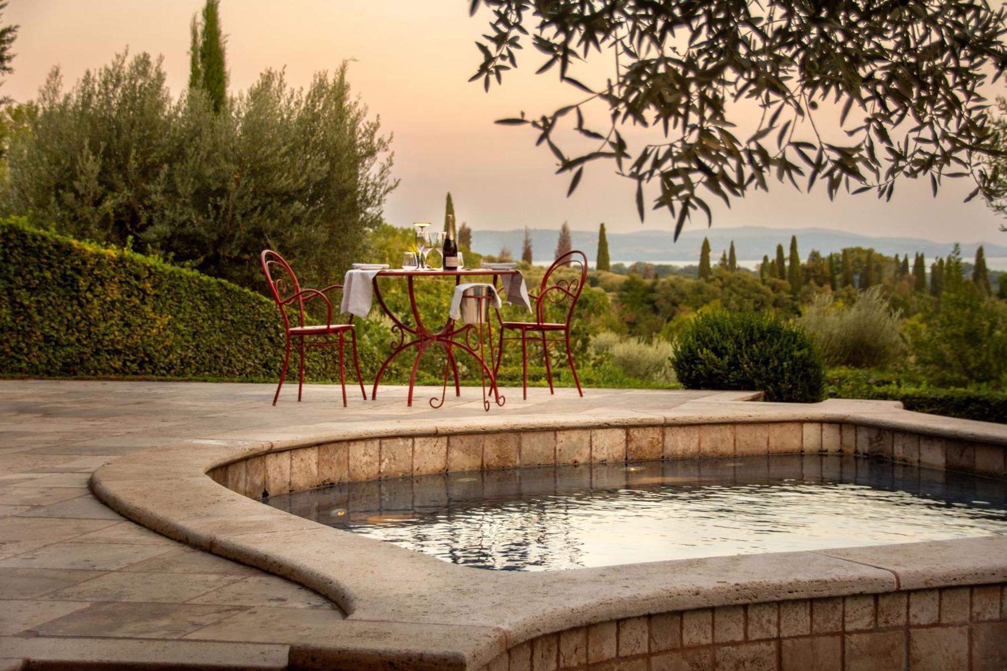 I Capricci Di Merion - Resort & Spa Tuoro sul Trasimeno Eksteriør bilde